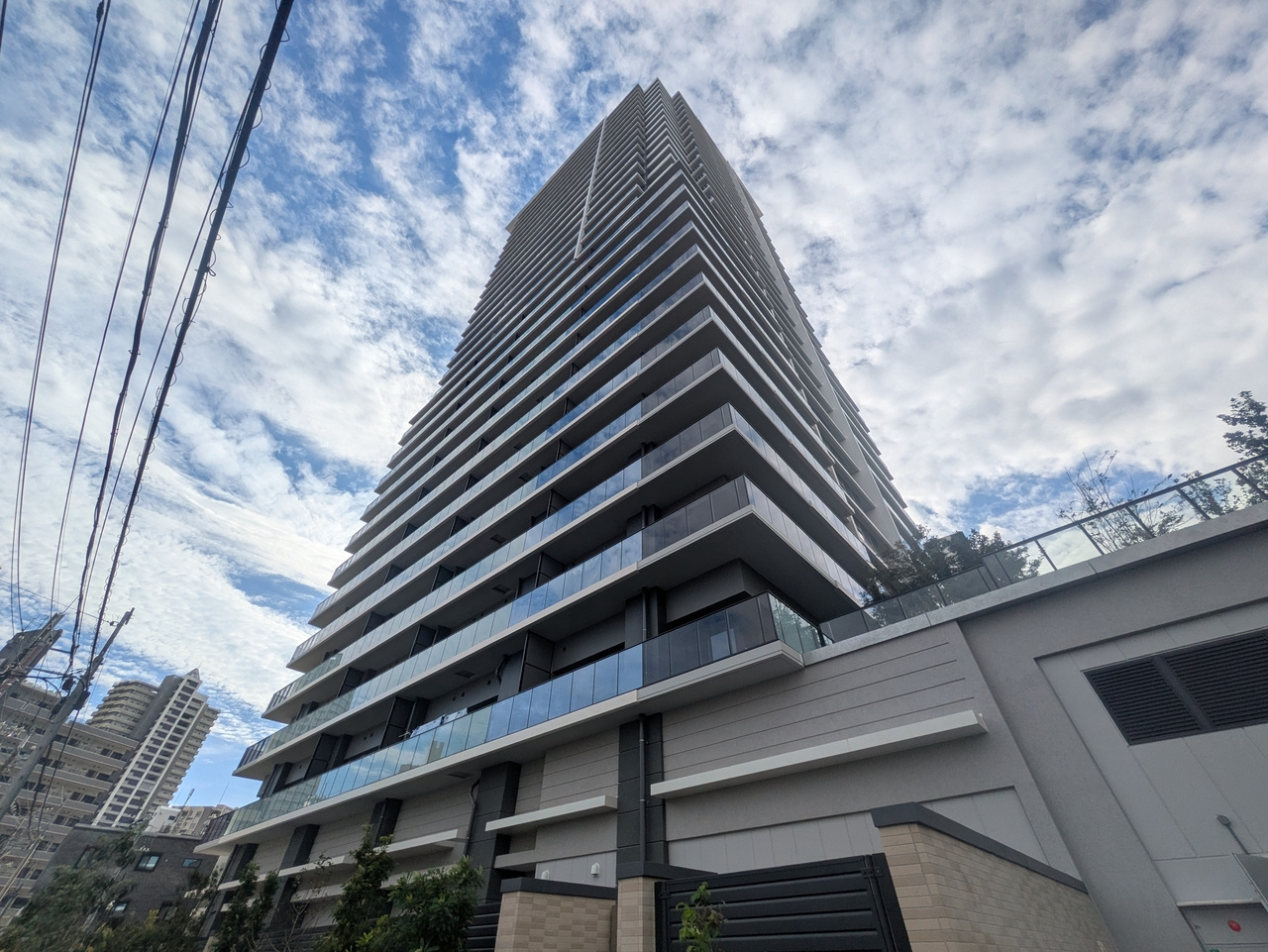 パークタワー川口本町の外観