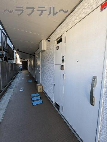 リブリ・西所沢の玄関