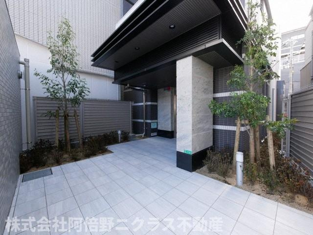 エスリード天王寺町北のエントランス