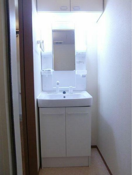 サンモール蕨の独立洗面台