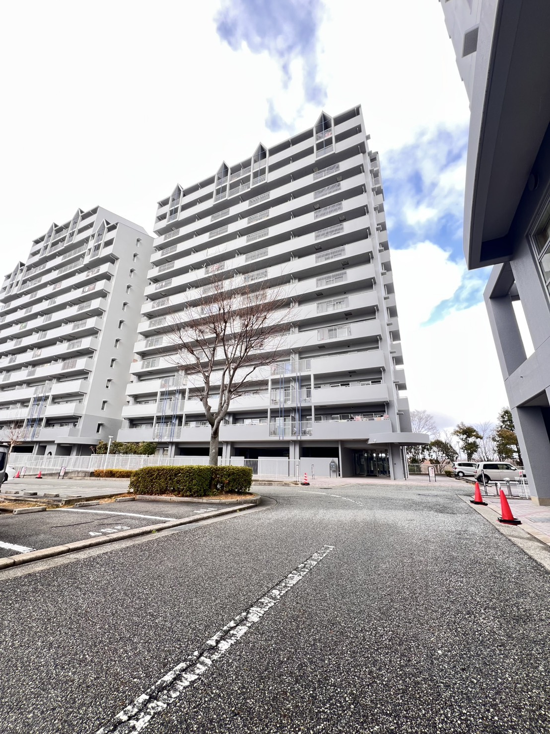 セレノ藤原台G棟の外観|きれいな外観です
