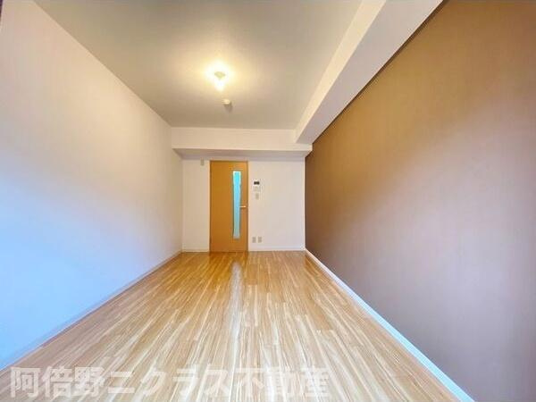 フロレスコ昭和町の居間・リビング