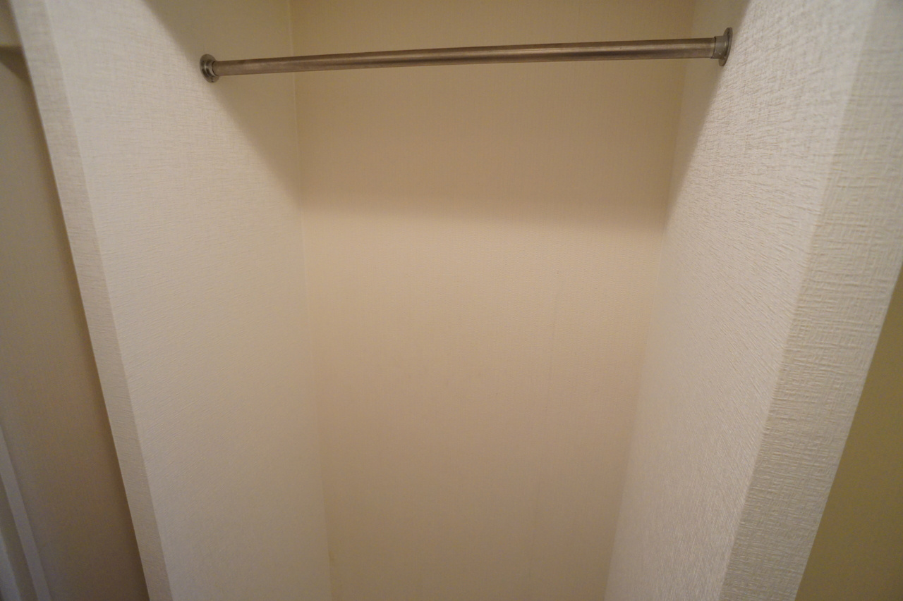 クレール秋篠の収納