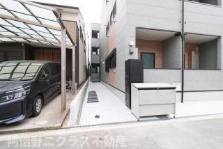 ハーモニーテラス鷹合のエントランス