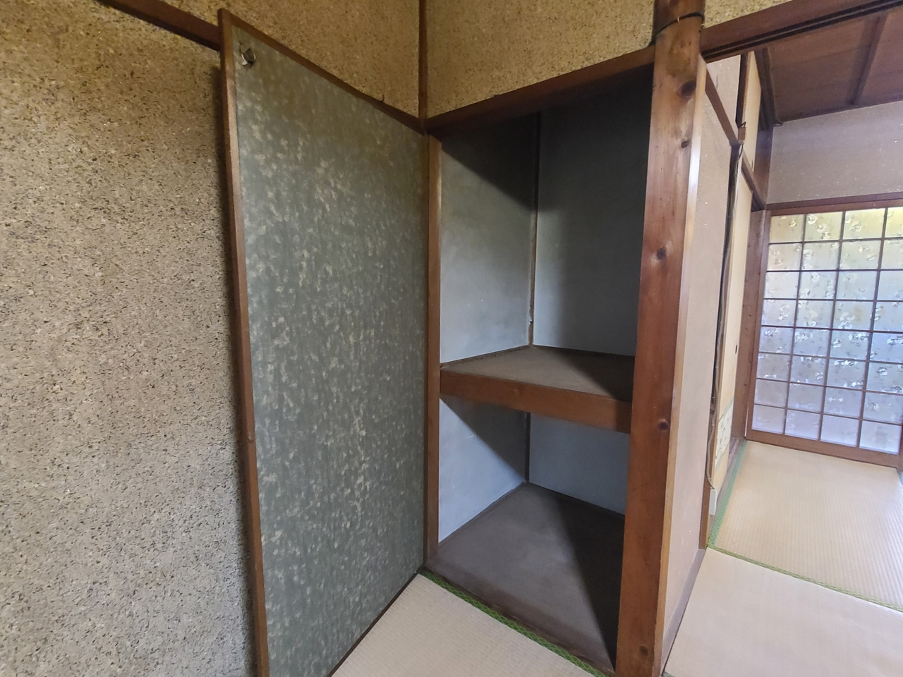 杉ノ荘の洋室