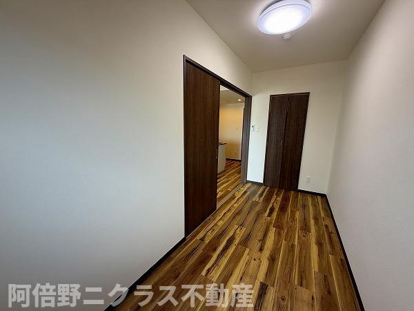グランパシフィック花園innovationの洋室