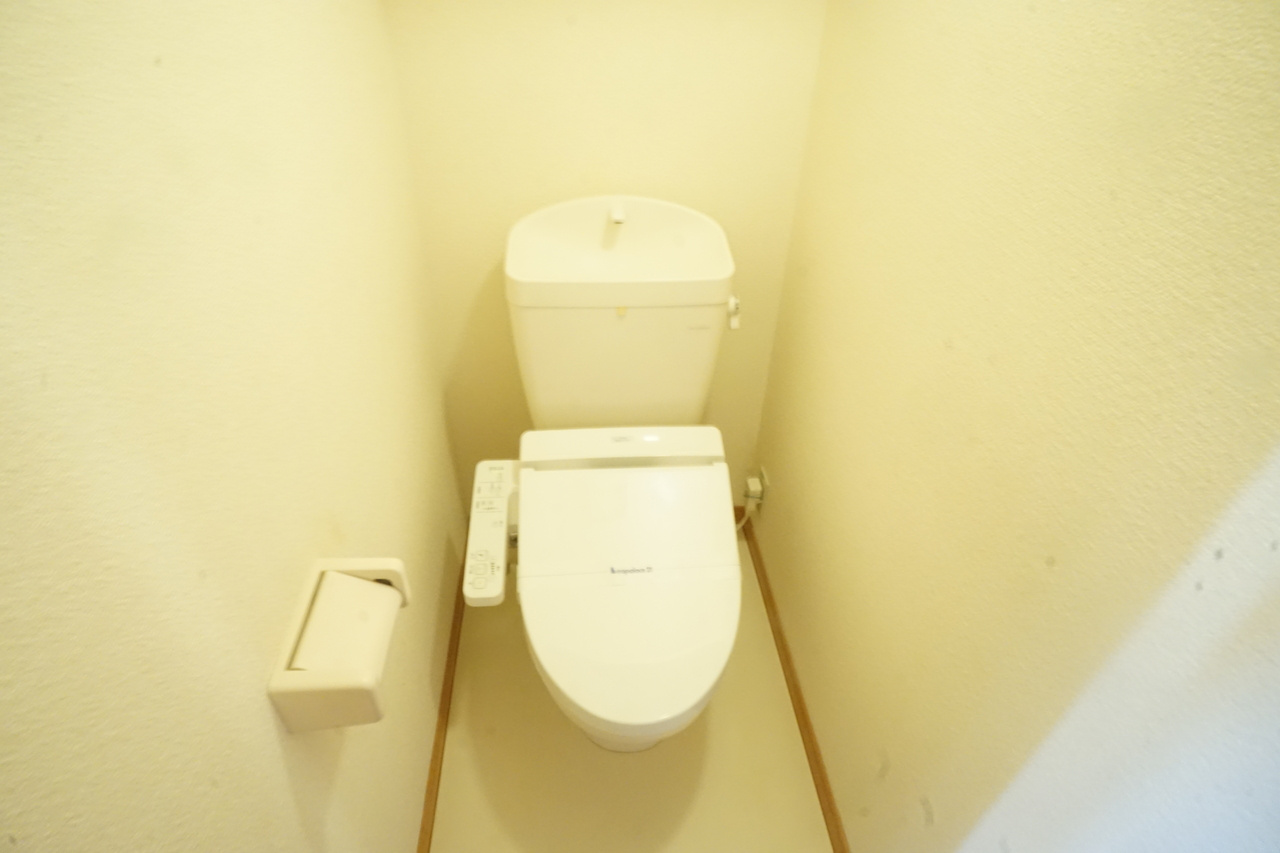 レオパレスセドナのトイレ