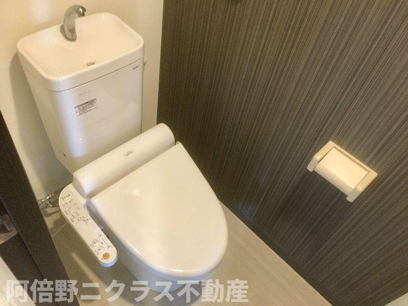 ロンド・エーデルワイスのトイレ|内装は別部屋の参考写真です。