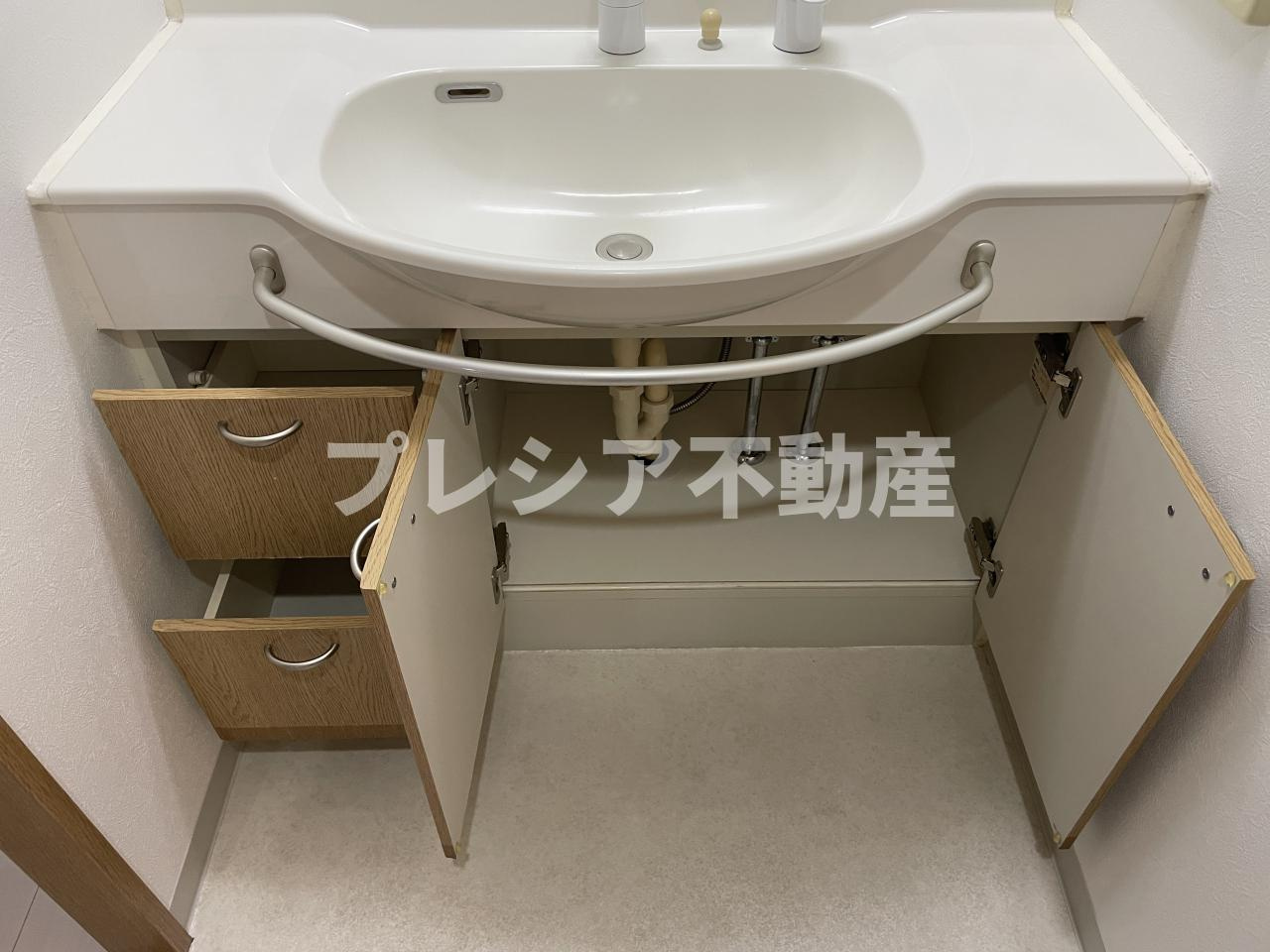 甲子園四番町ハイツの収納