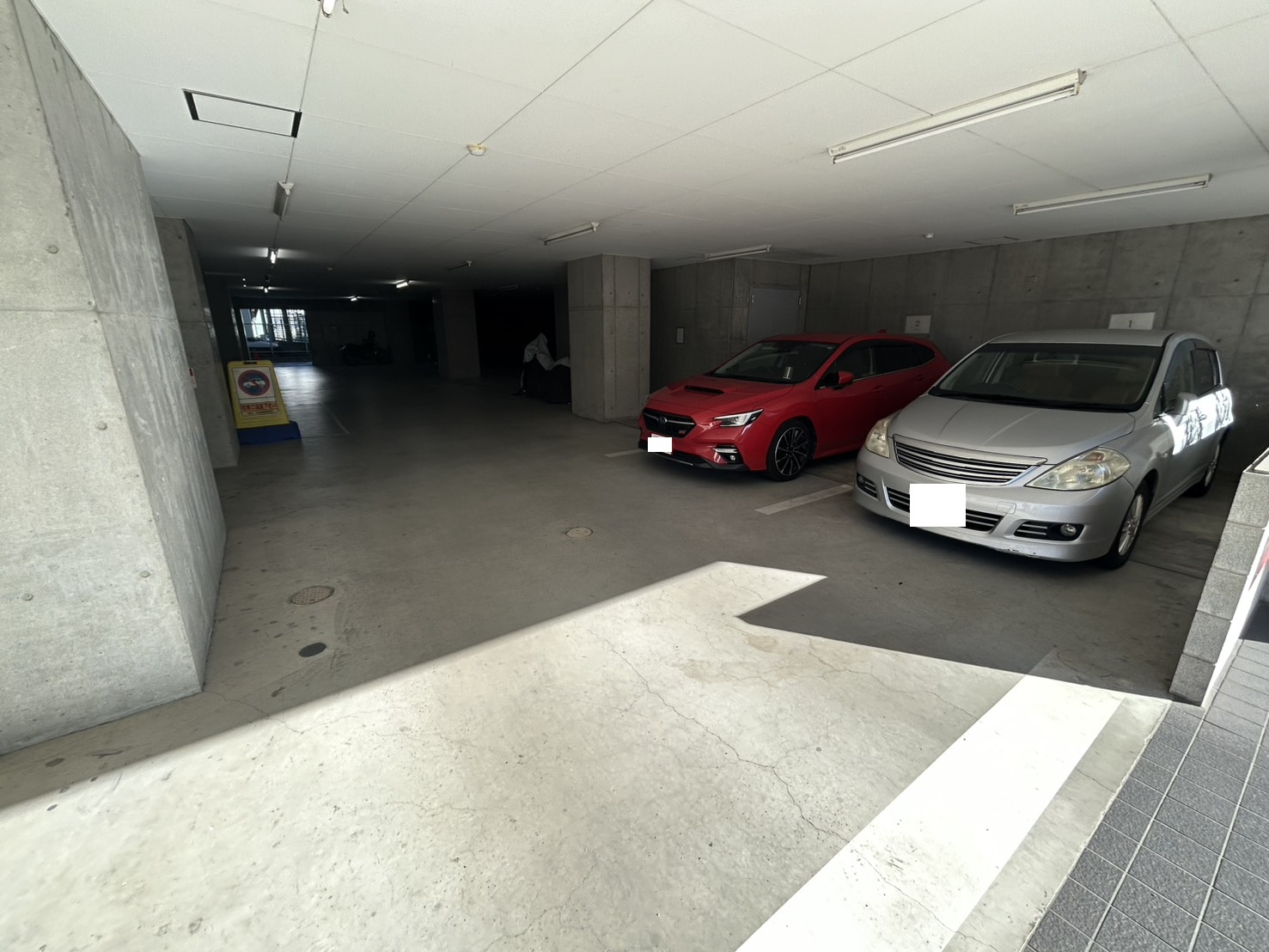 フレアコート奈良の駐車場