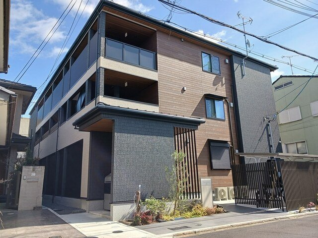 グロブナーコート丹波口の外観