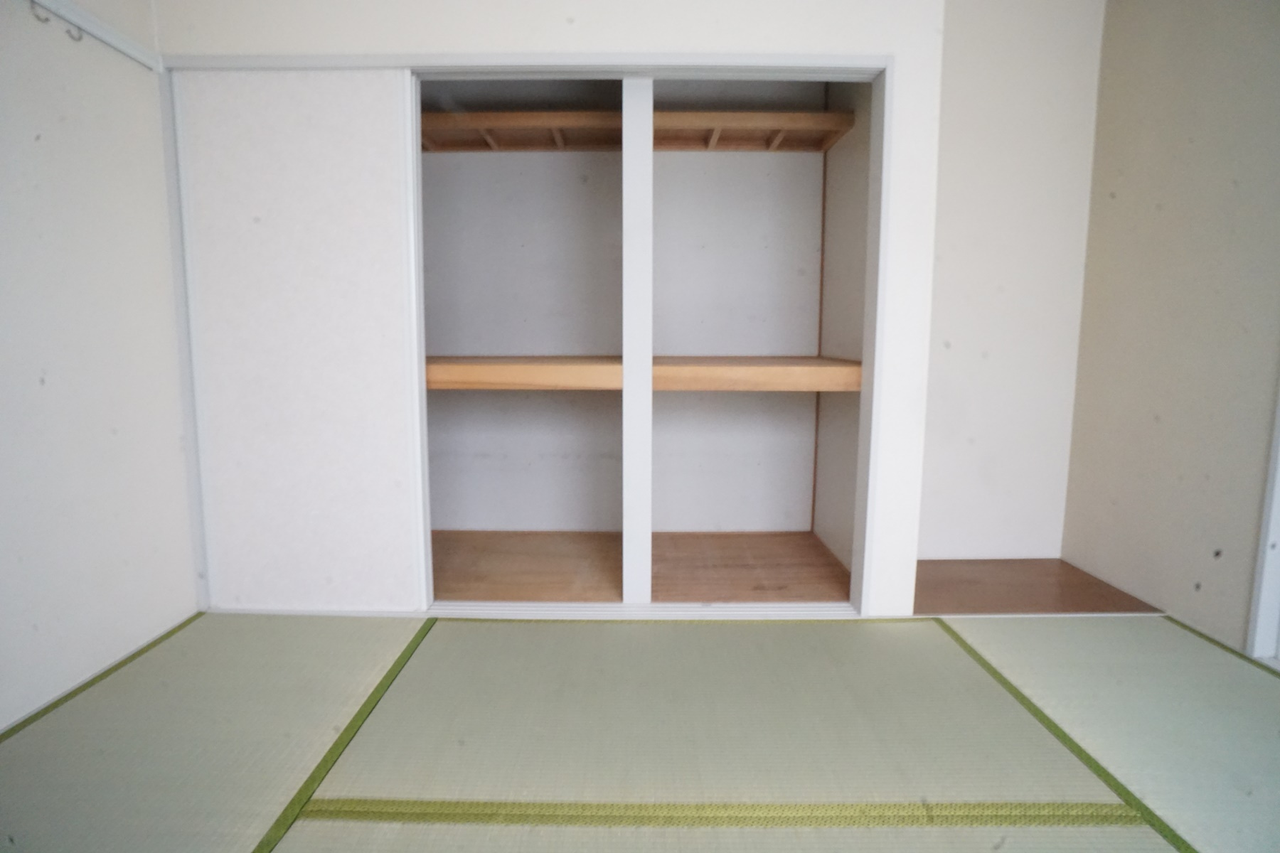 コスモス結崎　Ａの和室