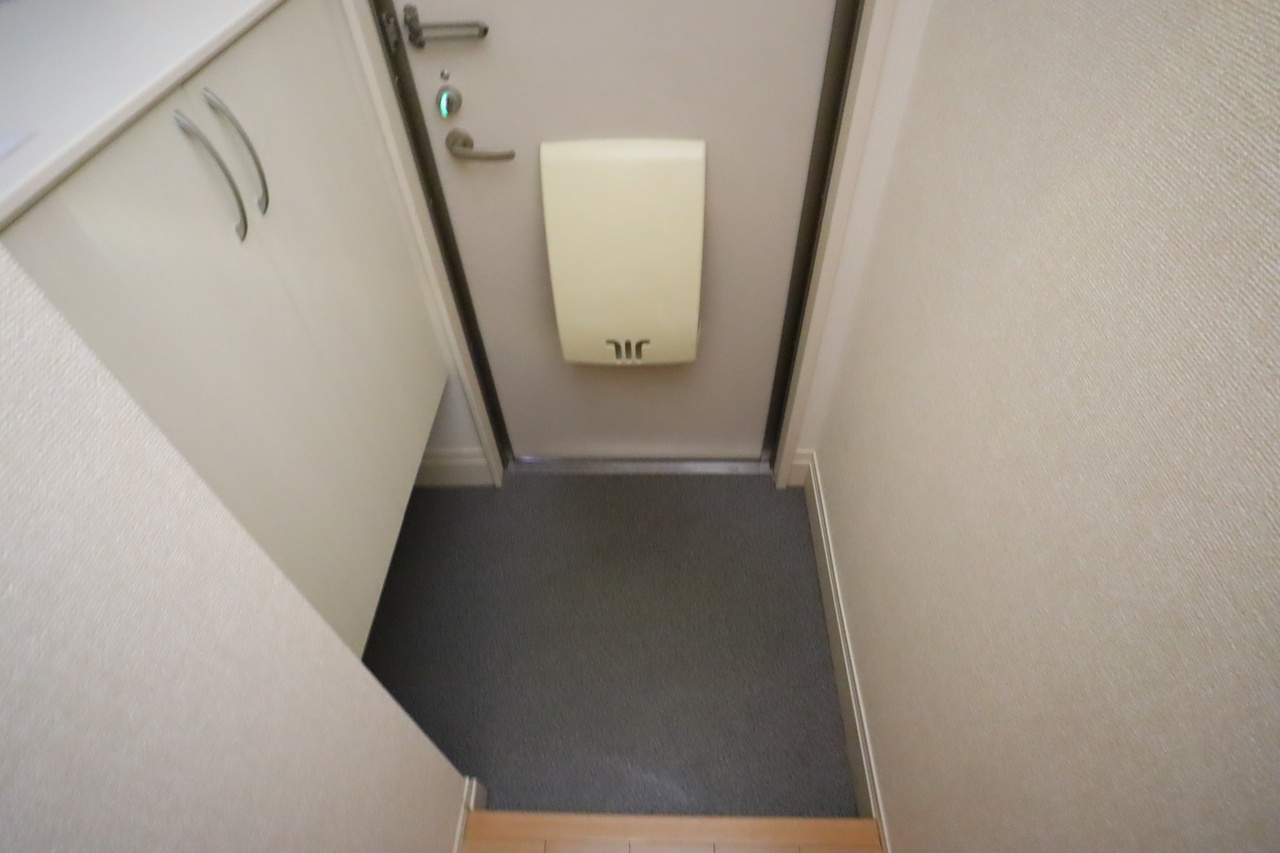 エスポワールＢの玄関