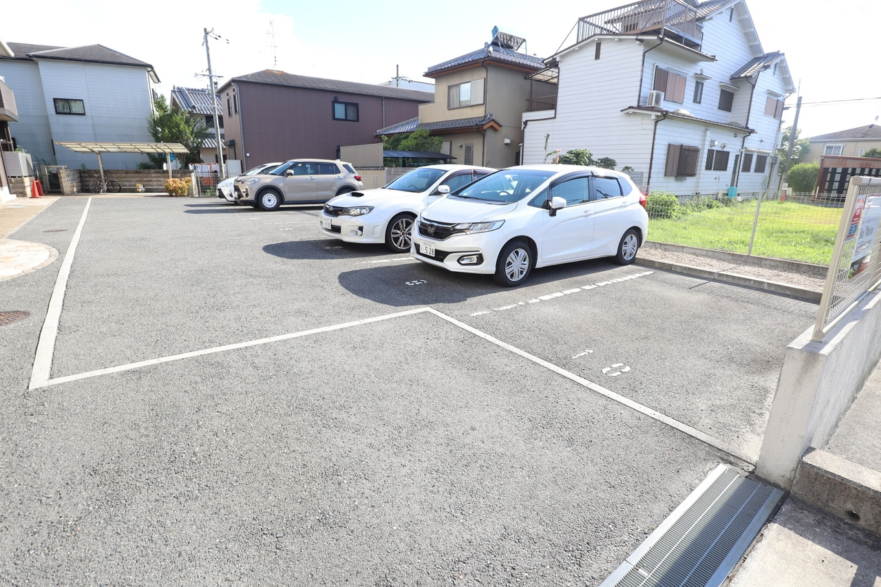 ソルジェンテの駐車場