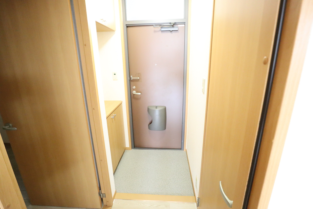 サンクコール朝和Aの玄関