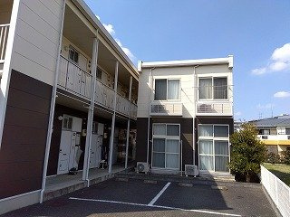 レオパレスボーリユトトロの外観