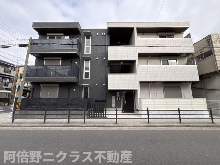 ディアコート鷹合の外観