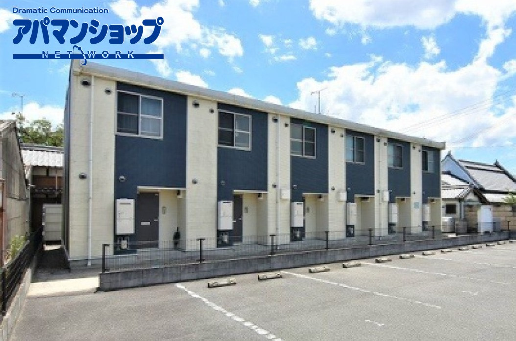 レオネクストサンシャイン岩室の外観
