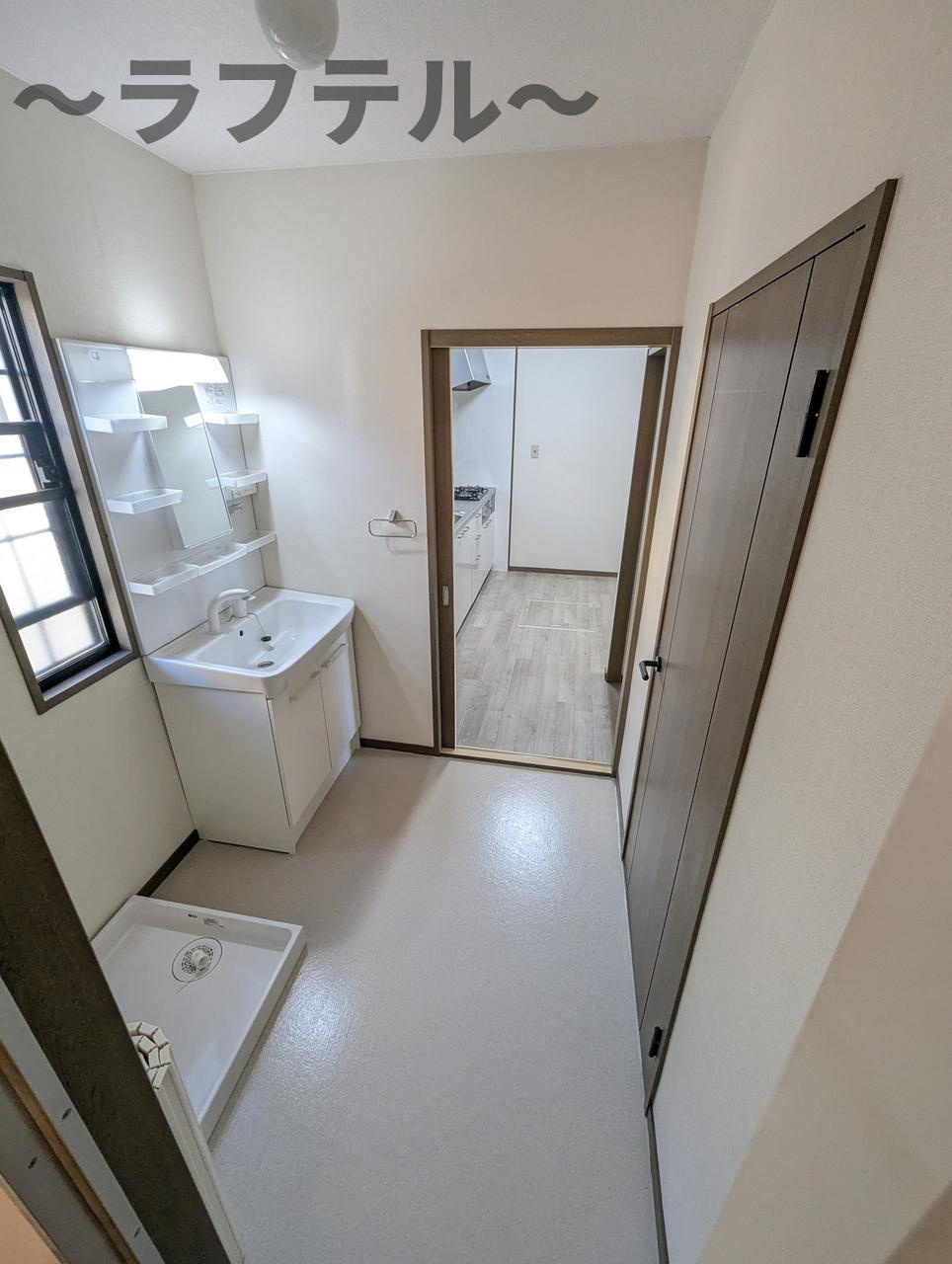 所沢市中富南２丁目のテラスの洗面所|別部屋イメージ写真