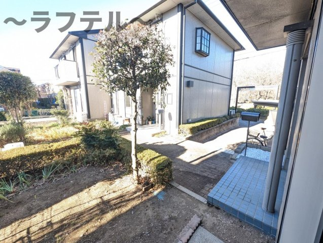 所沢市中富南２丁目のテラスの庭|別部屋イメージ写真