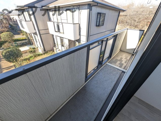 所沢市中富南２丁目のテラスのバルコニー|別部屋イメージ写真
