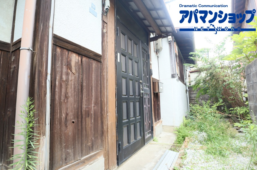 北新町貸家の外観