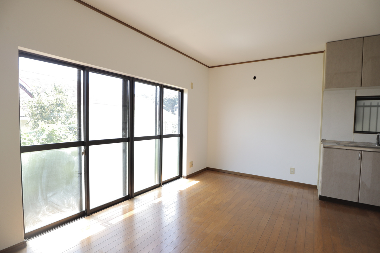 北新町戸建の居間・リビング