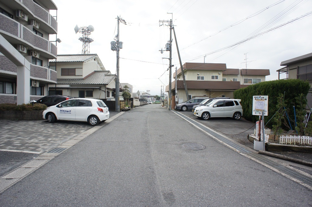 アドレ壱番館の周辺