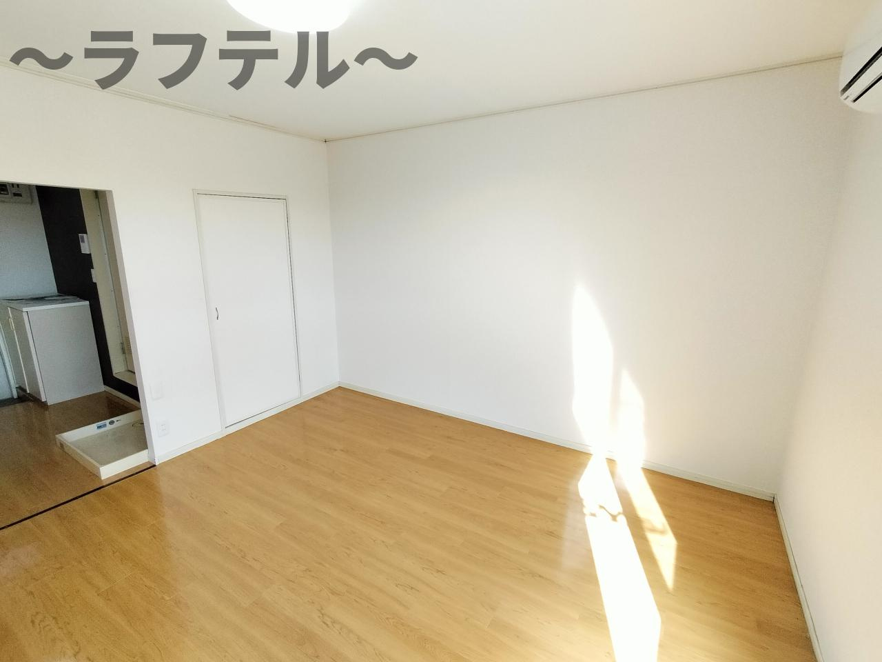 リバーサイドハイツC棟の洋室
