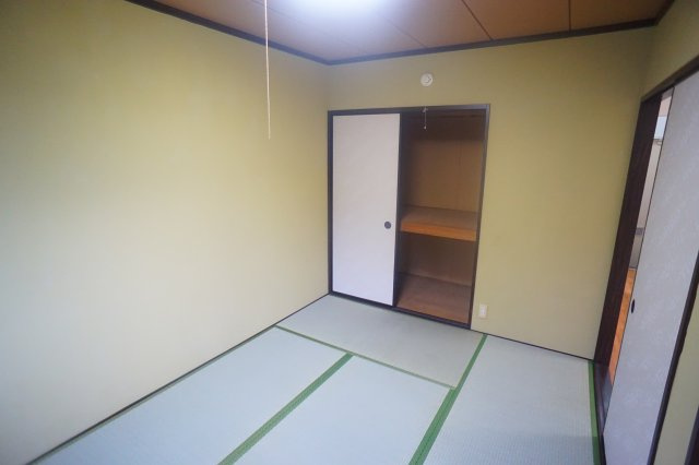クリスタルパレス西の京の和室