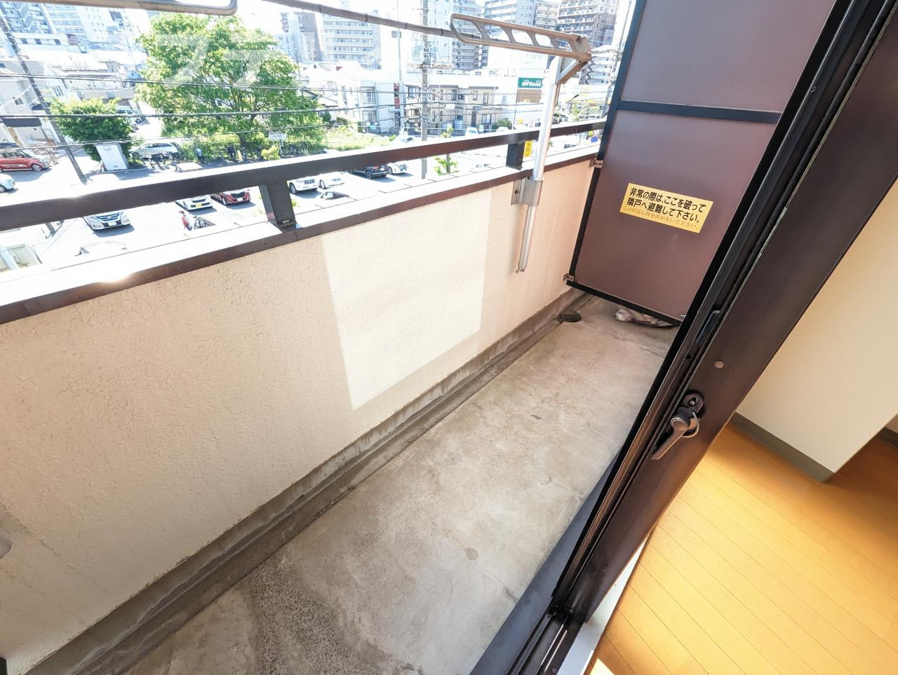 所沢市金山町の賃貸マンションのバルコニー|別部屋イメージ写真