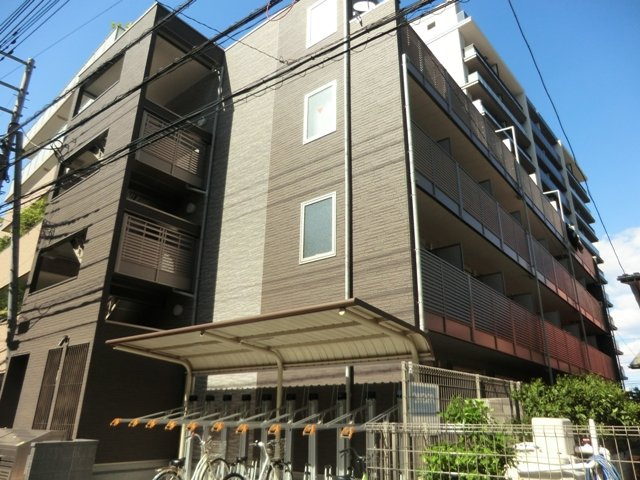 Ｃｏｍｆｏｒｔ浦和の外観