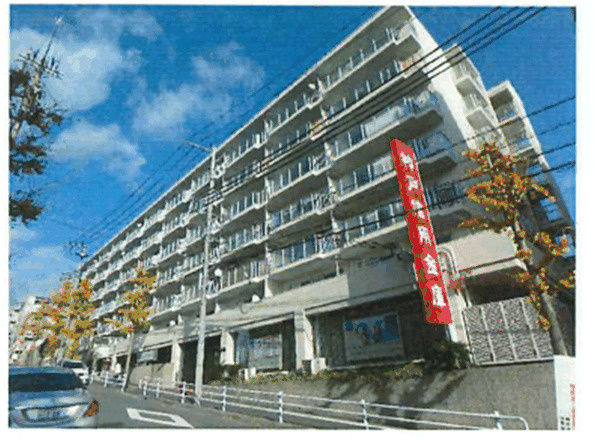 ニューライフ白川台　B棟の外観