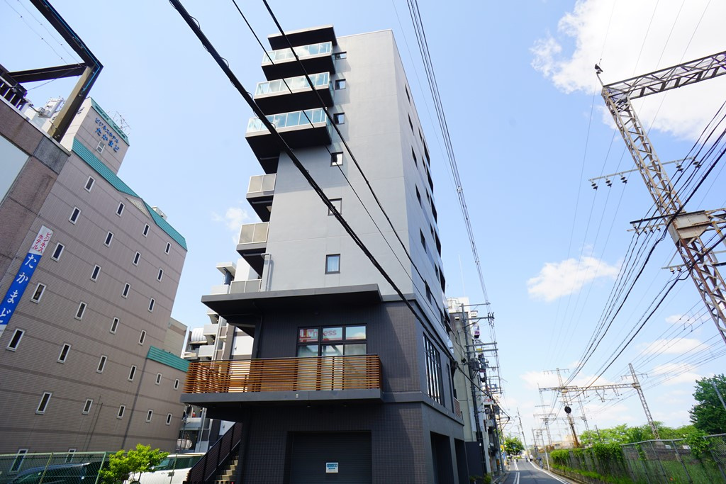 ＤｅＫａｌｂ（デカルブ）の外観