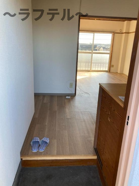 沢田ハイツの玄関