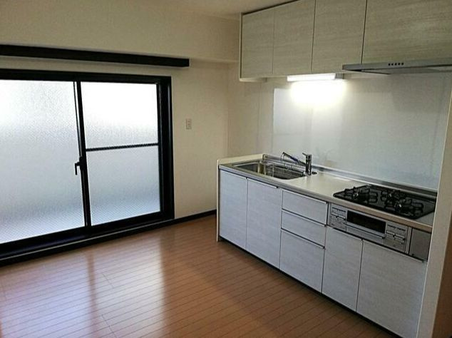 ライオンズシティ川口のキッチン|別号室参考写真です。