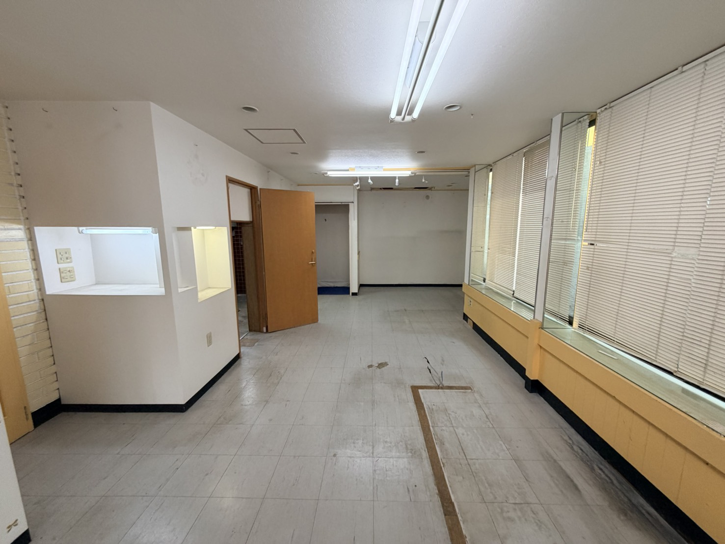 千里丘１丁目店舗の内装