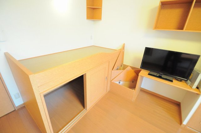 レオパレスインフォレスタⅡの居間・リビング|お部屋によって設備が異なる場合がございます