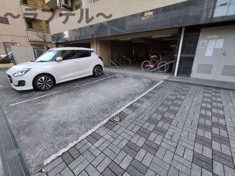 セントランド所沢の駐車場