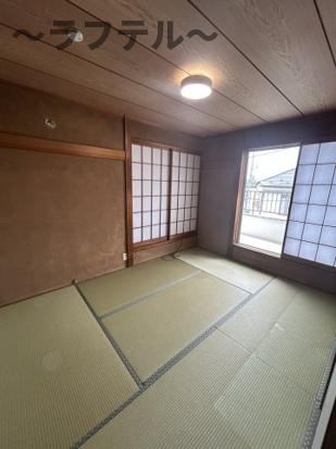 パレOY小谷田の和室