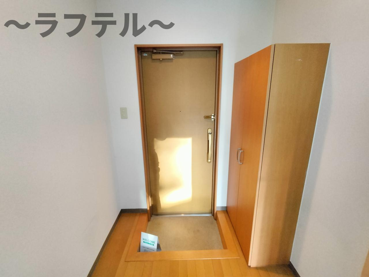 Ｆ・ボヌールの玄関