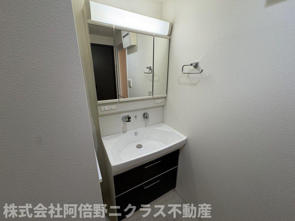 Le･Sel上町台の独立洗面台|内装は別部屋の参考写真です。