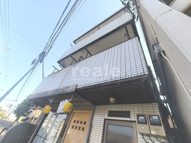 三鷹市新川５丁目の賃貸マンションの外観