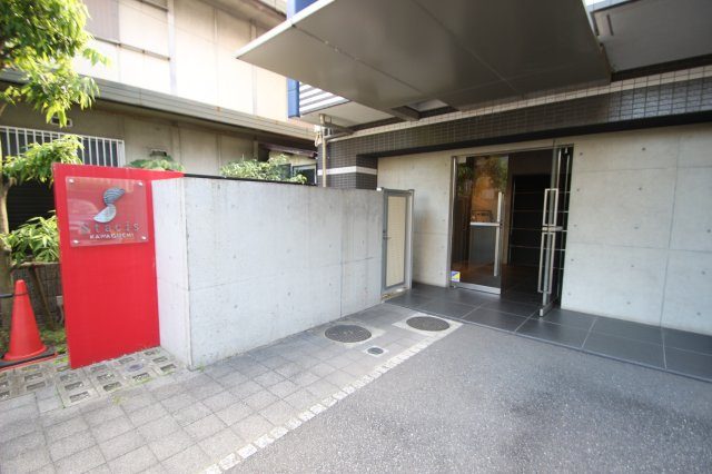 ステイシス川口のエントランス