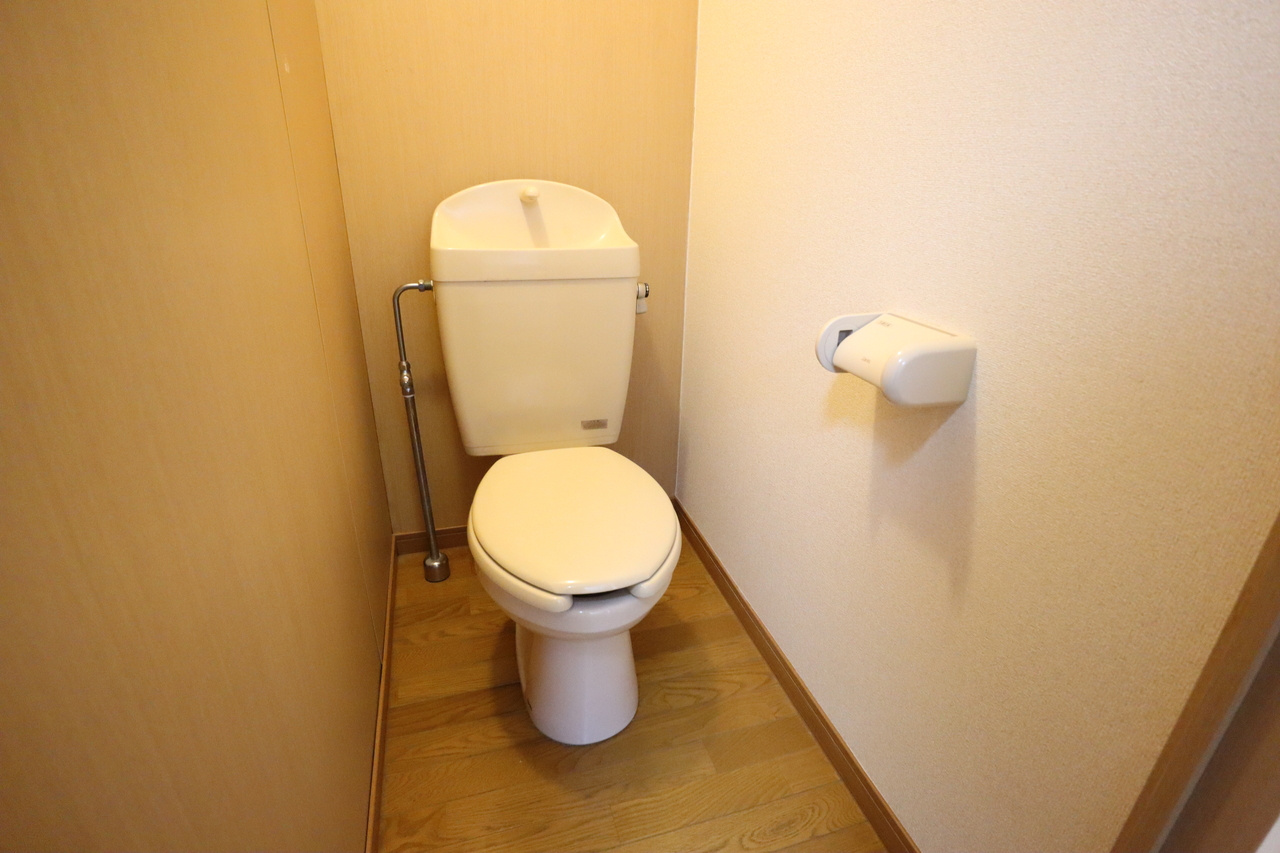 レオパレス冨田のトイレ
