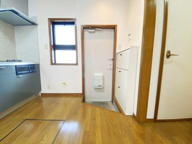 メゾンドソレイユ　A棟（錦町）の玄関|別号室の参考写真です。