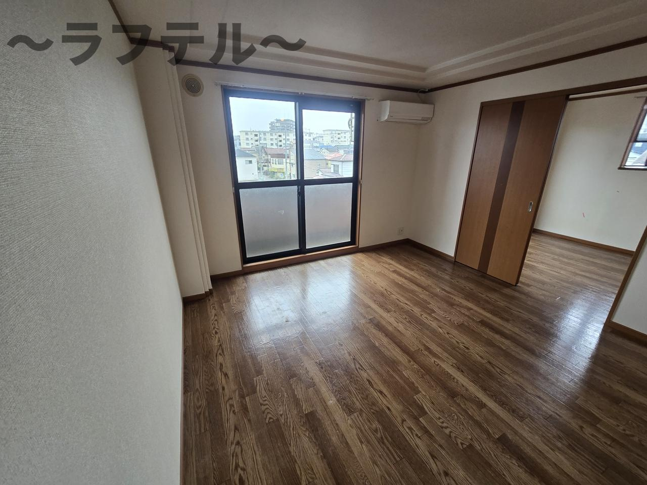 ピークエリシオンの居間・リビング|別部屋イメージ写真