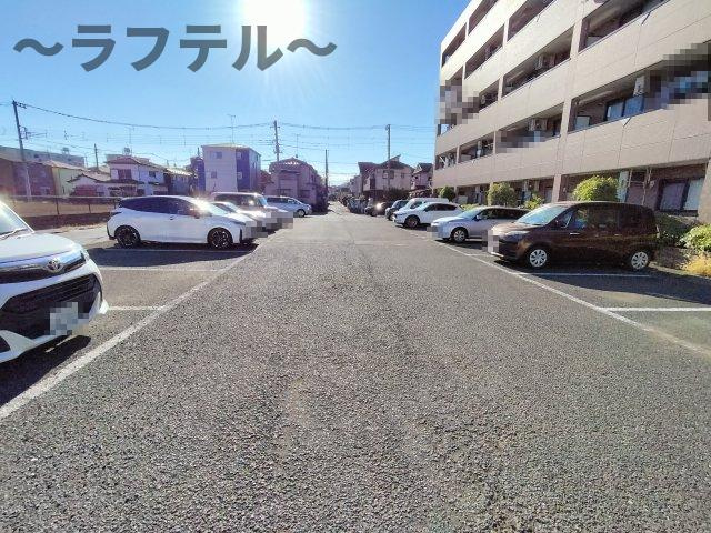 ピークエリシオンの駐車場