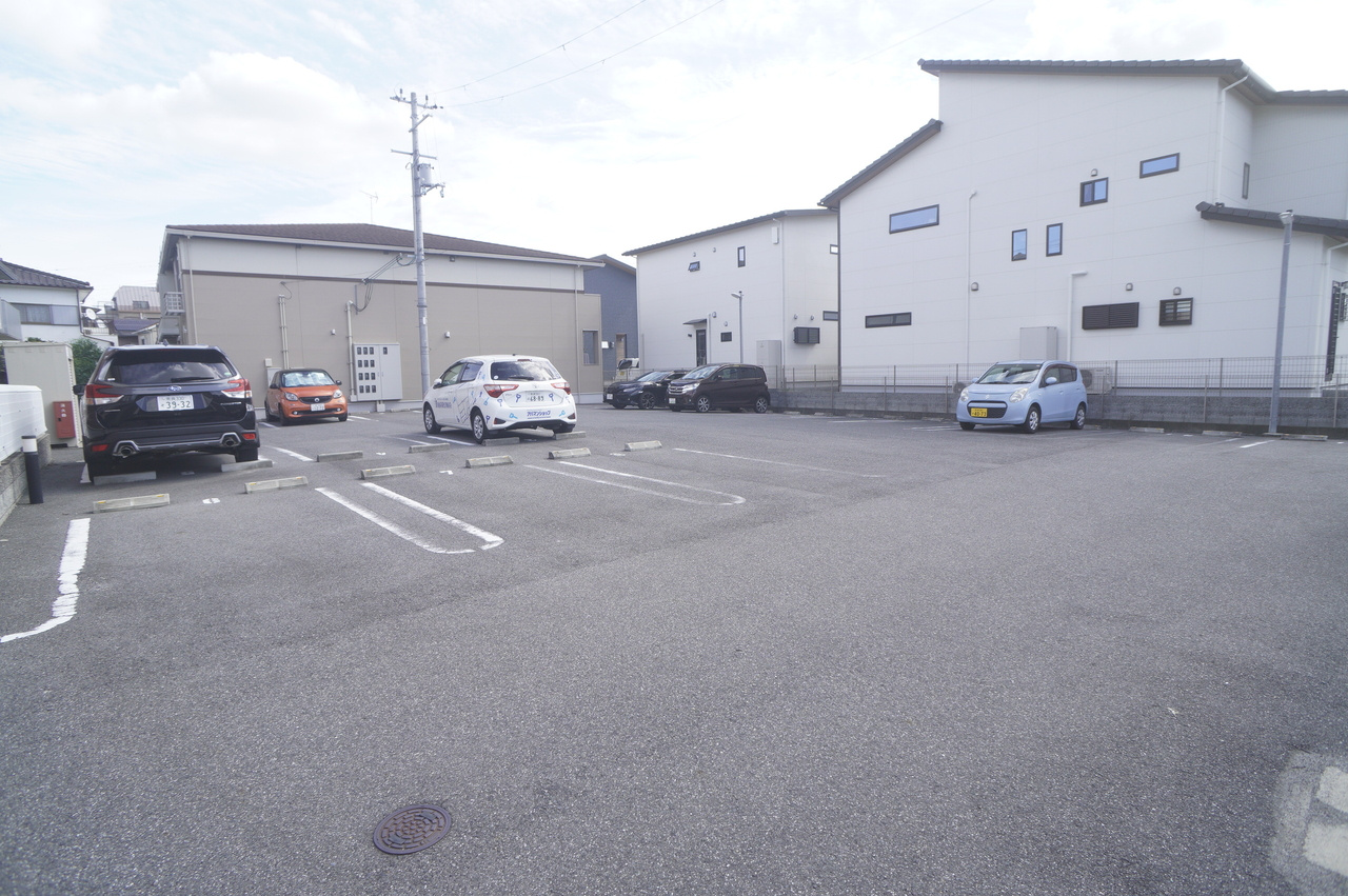 ビサイド法隆寺の駐車場