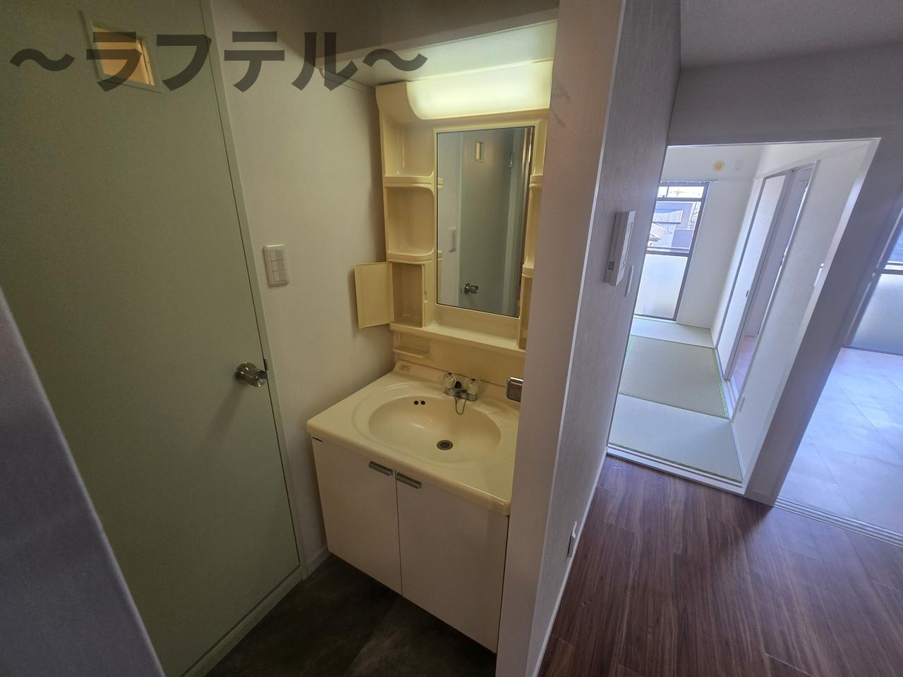 コーラルプラザの洗面所|別部屋イメージ写真